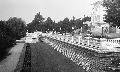 Oru Palace