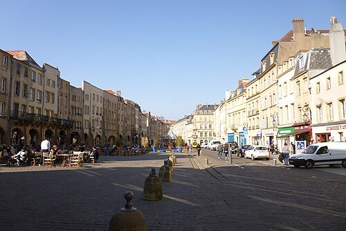 place Saint-Louis