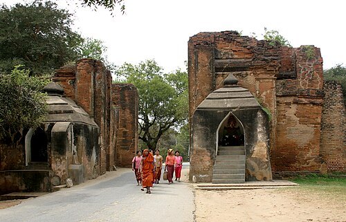 Tharabha Gate