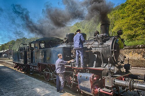 Train 1900