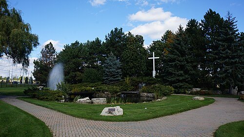 Holy Cross Cemetery