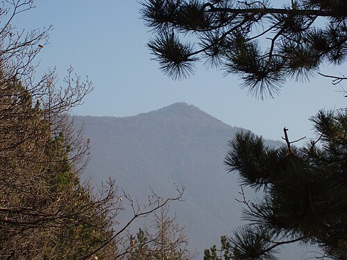 穆錫內山