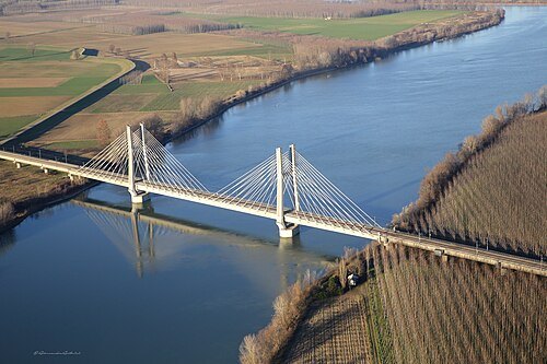 Piacenza cable-stayed bridge