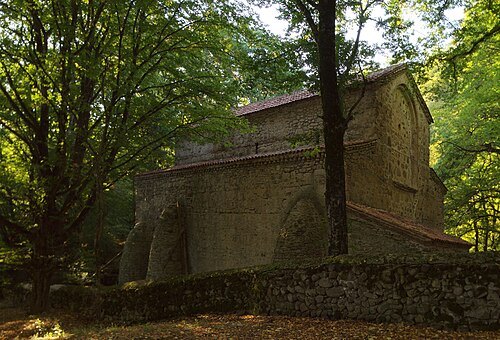 Akura church