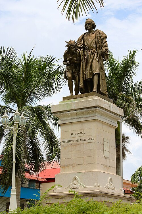 Estatua Cristóbal Colón