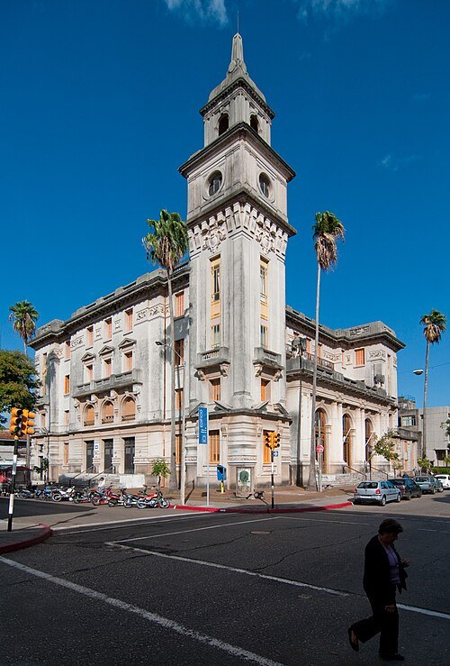 Edificio de Oficinas Públicas
