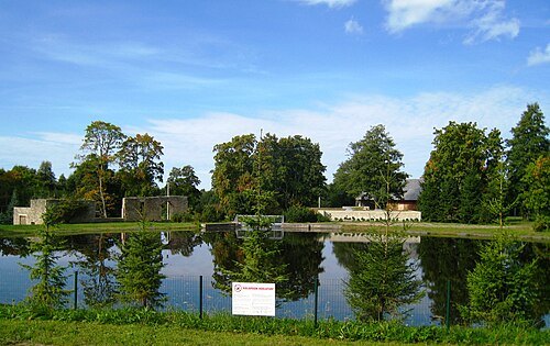 Loo manor
