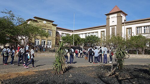 Liceu Domingos Ramos