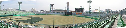 水原棒球場