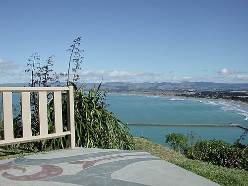 Tūranganui-a-Kiwa / Poverty Bay