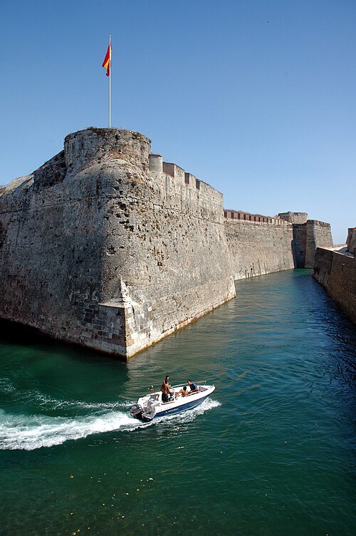 Royal Walls