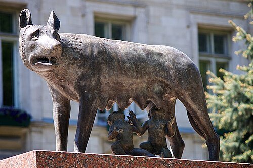 Capitoline Wolf, Chișinău