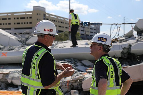 Florida International University pedestrian bridge collapse