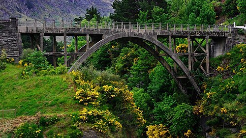 Edith Cavell bridge
