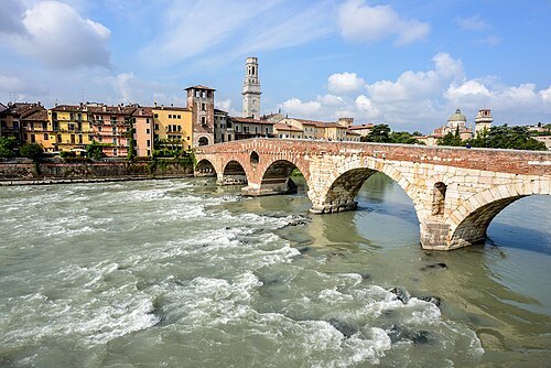 Ponte Pietra
