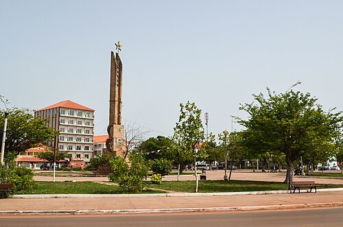 Praça dos Heróis Nacionais