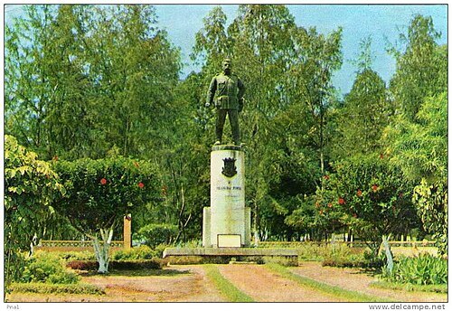 Monumento a Teixeira Pinto (Bissau)