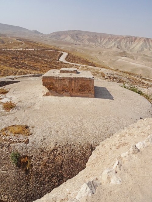Takht-e Rostam