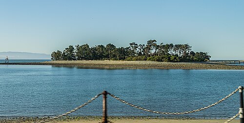 Haulashore Island