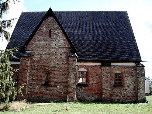 Holy Cross Church (Hattulan vanha kirkko)