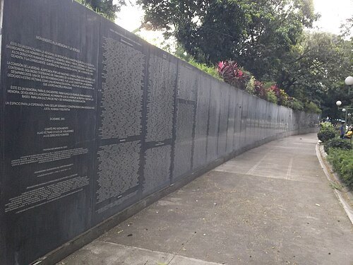 Monumento a la Memoria y la Verdad