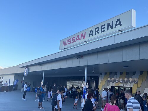 日產體育館