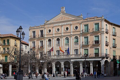 Teatro Juan Bravo