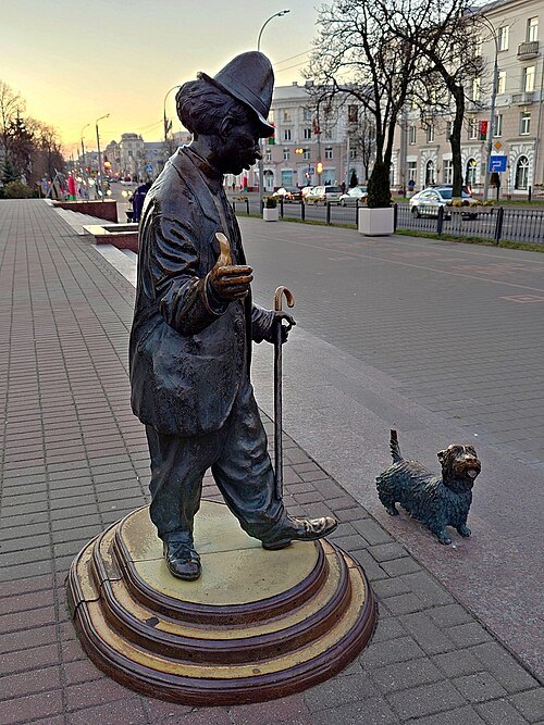 Karandash monument in Homieĺ