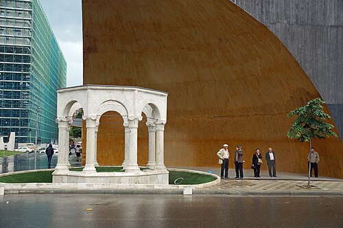 Kapllan Pasha Tomb (Tyrbja e Kapllan Pashës)