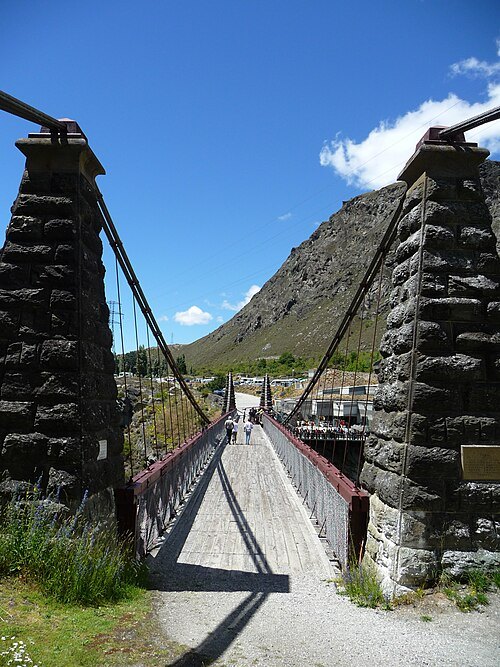 Kawarau Gorge Suspension Bridge