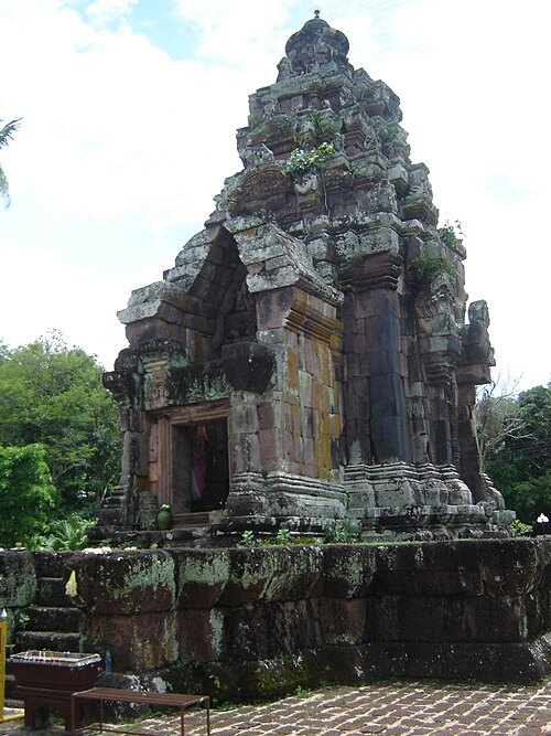 Wat Phra That Narai Cheng Weng