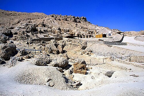Dra' Abu el-Naga