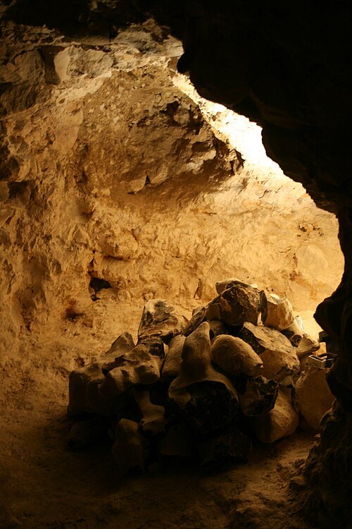Neolithic flint mines of Spiennes (Minières néolithiques de silex de Spiennes)