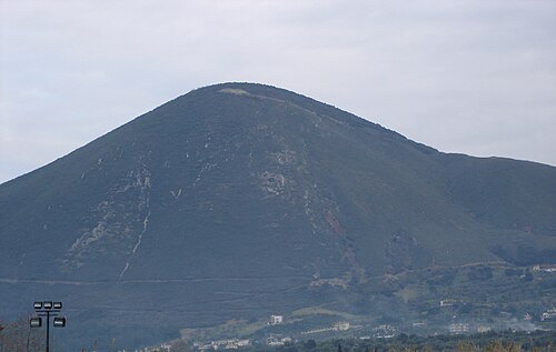 Omplos (Ομπλός)