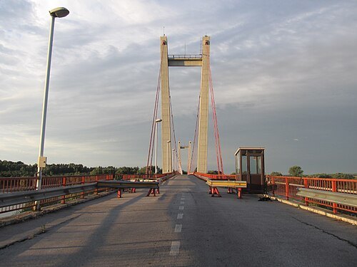 Ostrovul Mare Bridge