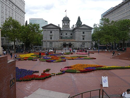 Pioneer Courthouse Square