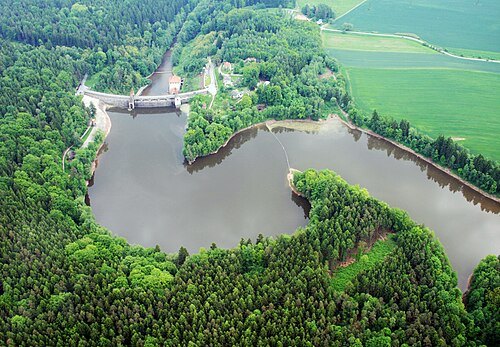 Les Království Reservoir