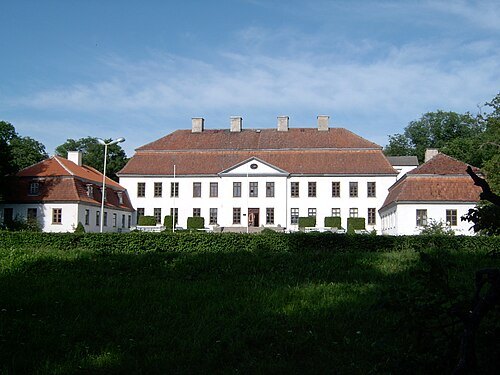 Suuremõisa manor