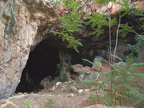 Skotino cave