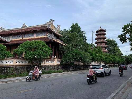 Tu Dam Pagoda