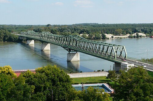 József Beszédes Bridge