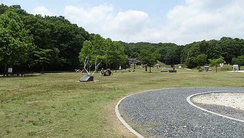 Yuldong Park