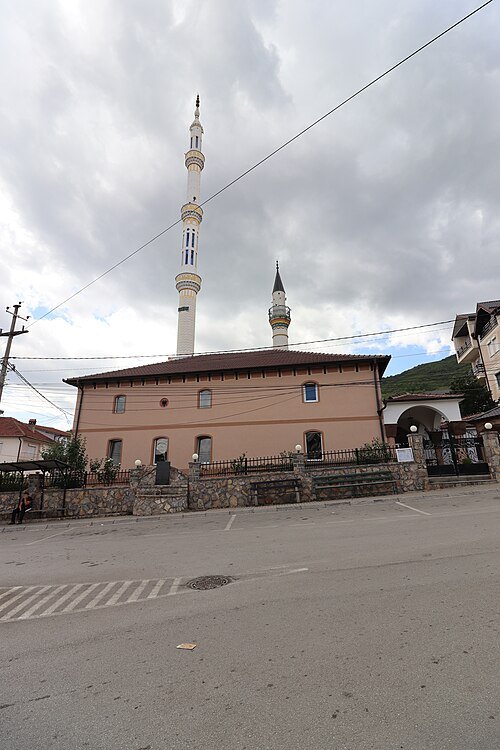 Bashkimi Mosque