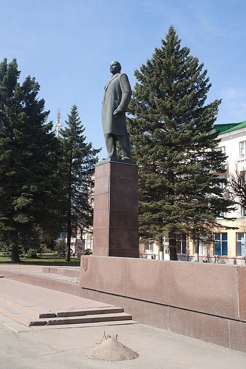 Statue of Lenin in Baranavičy